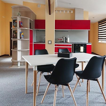 Riga City Center Quiet Apartment With Free Private Parking المظهر الخارجي الصورة