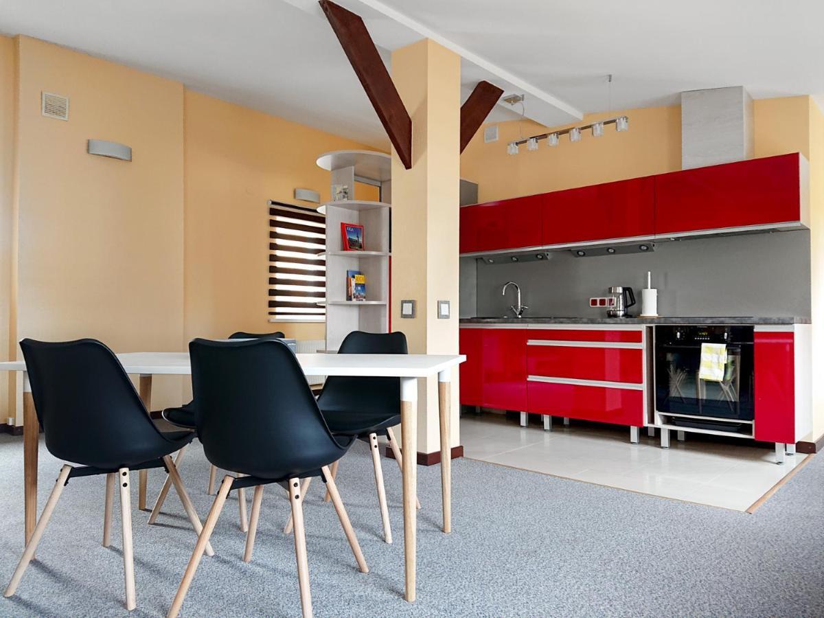 Riga City Center Quiet Apartment With Free Private Parking المظهر الخارجي الصورة