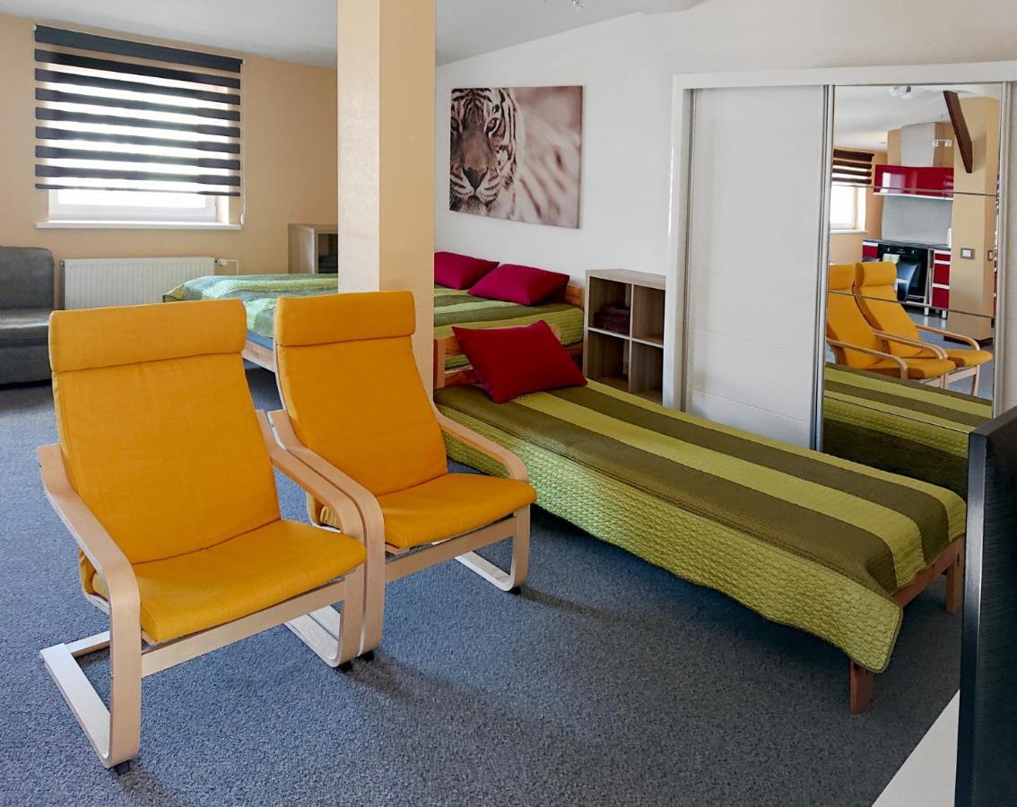 Riga City Center Quiet Apartment With Free Private Parking المظهر الخارجي الصورة
